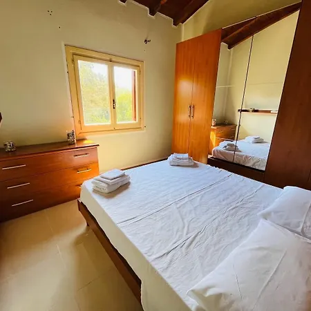 Petralana103 Four-room Apartmen103 Apartment